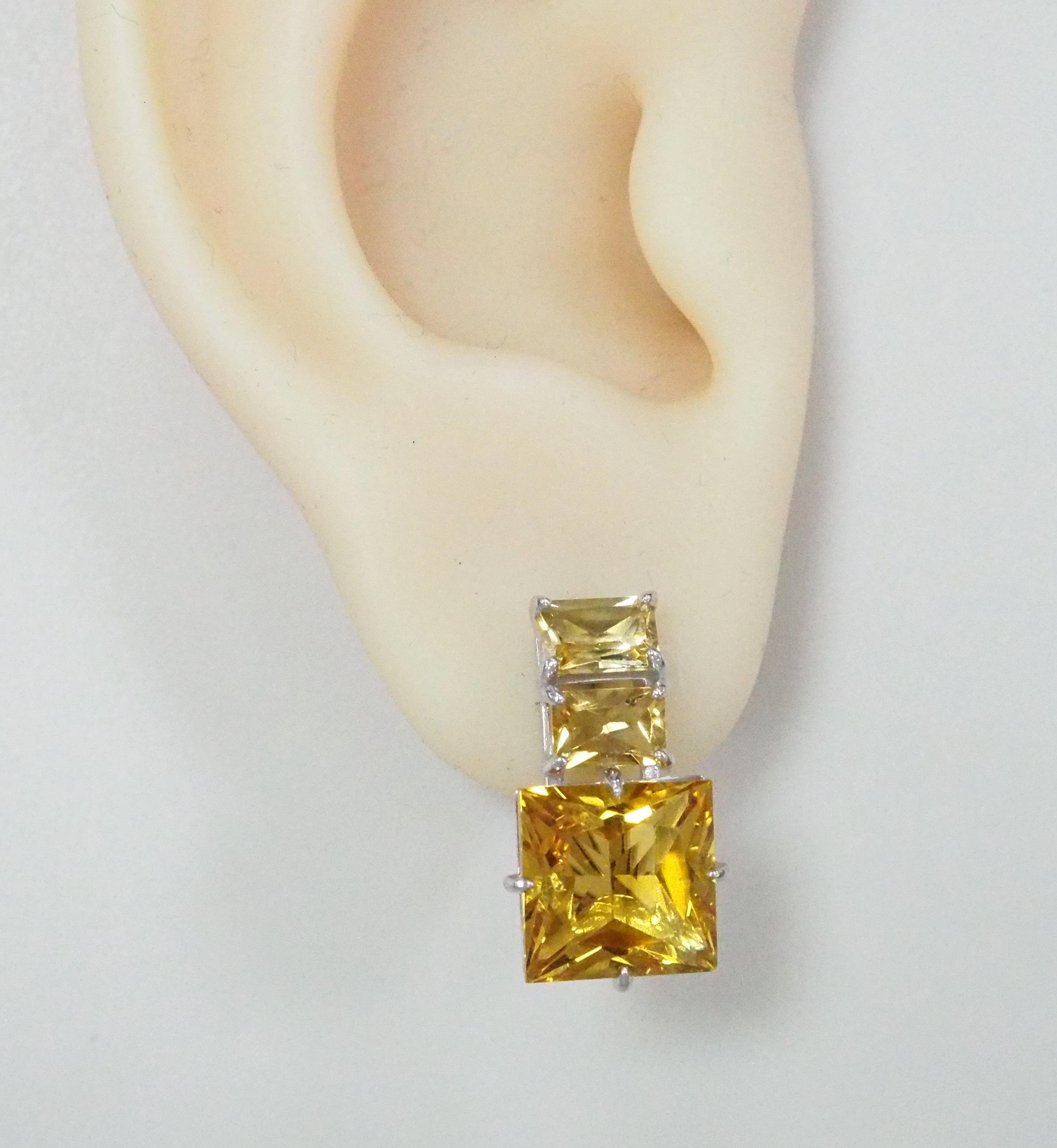 Серебряные серьги с цитринами